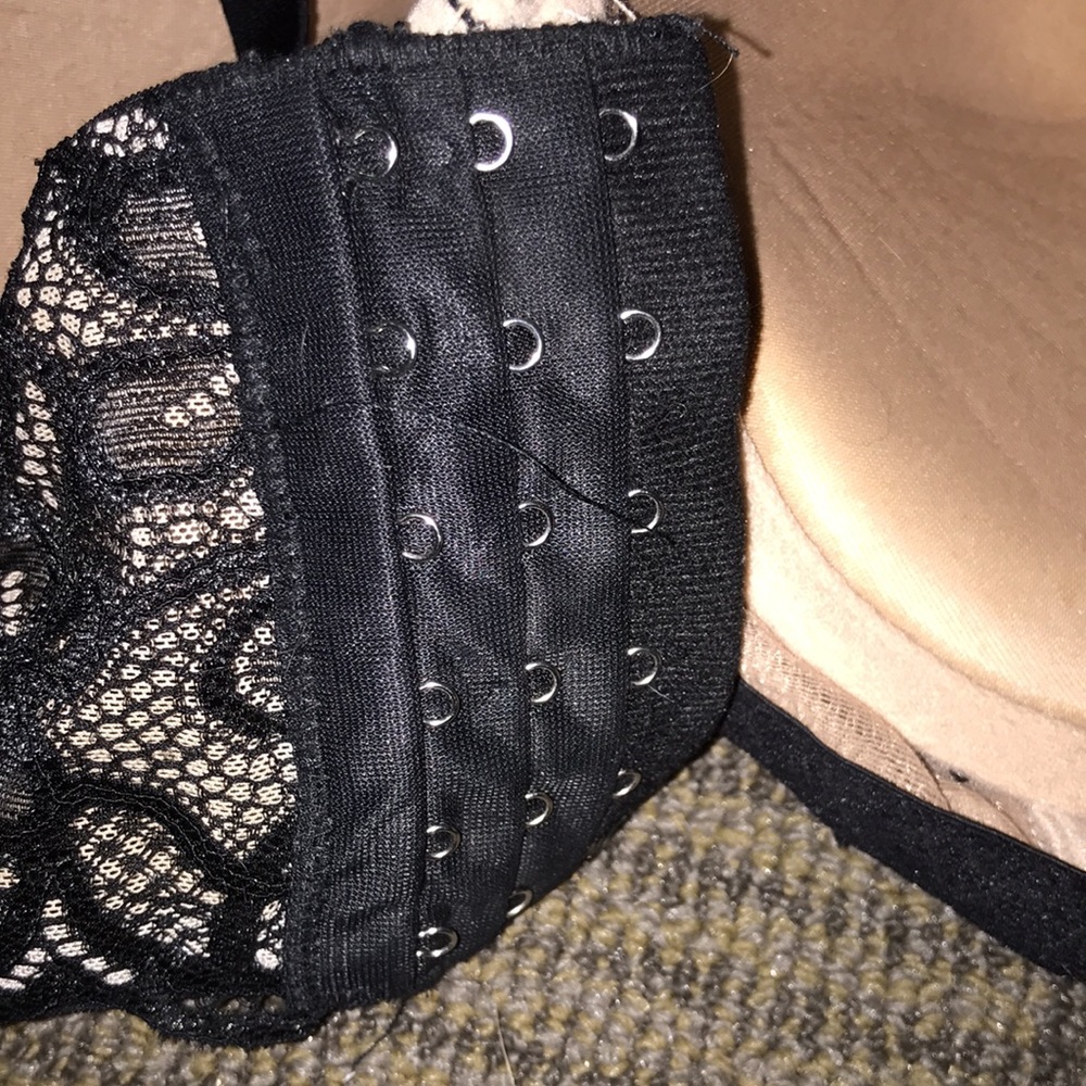 Unique Lace Bra - Picture 7 of 10